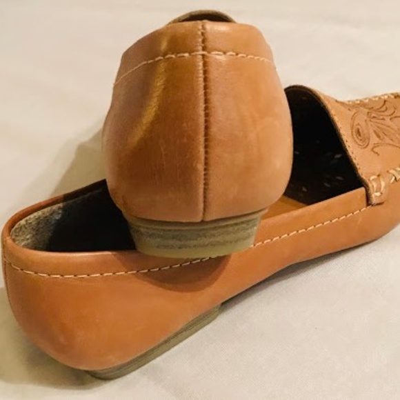 Liz Claiborne Flex Darla - Picture 2 of 4